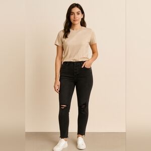 Judy Blue Skinny Black Jeans Distressed Size 11/30 EUC Button Fly